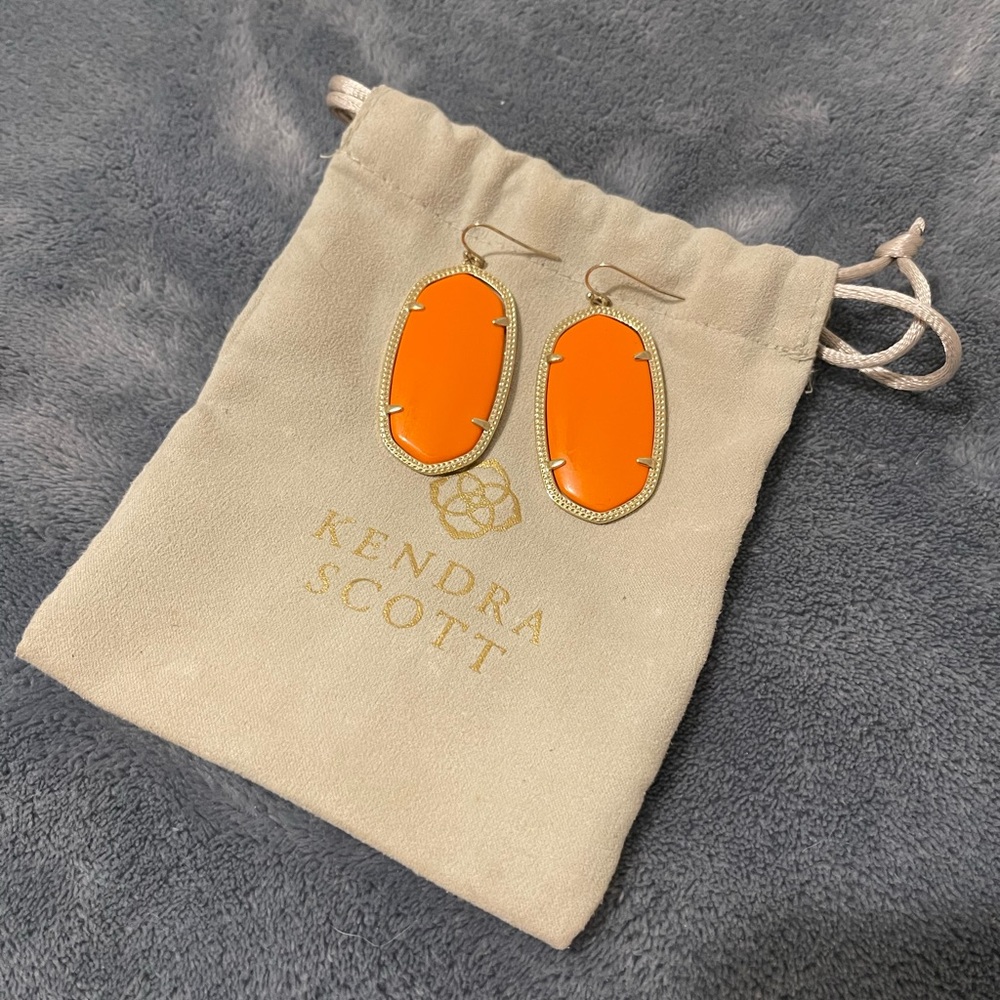 Kendra Scott Danielle Earrings in Orange